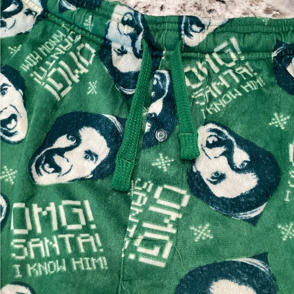 Elf, XL, Green Pajama Pants - Picture 4 of 4
